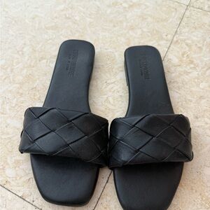 Elegant Black Woven Sandals